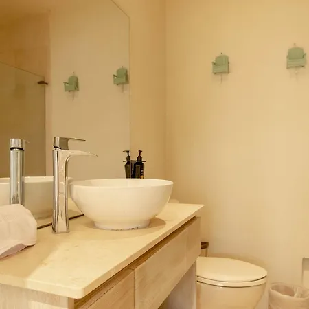 Сasa de vacaciones Fantastic House With Amazing Pool In